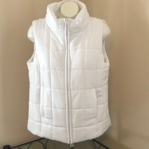 New York and Company Women’s white puffer vest